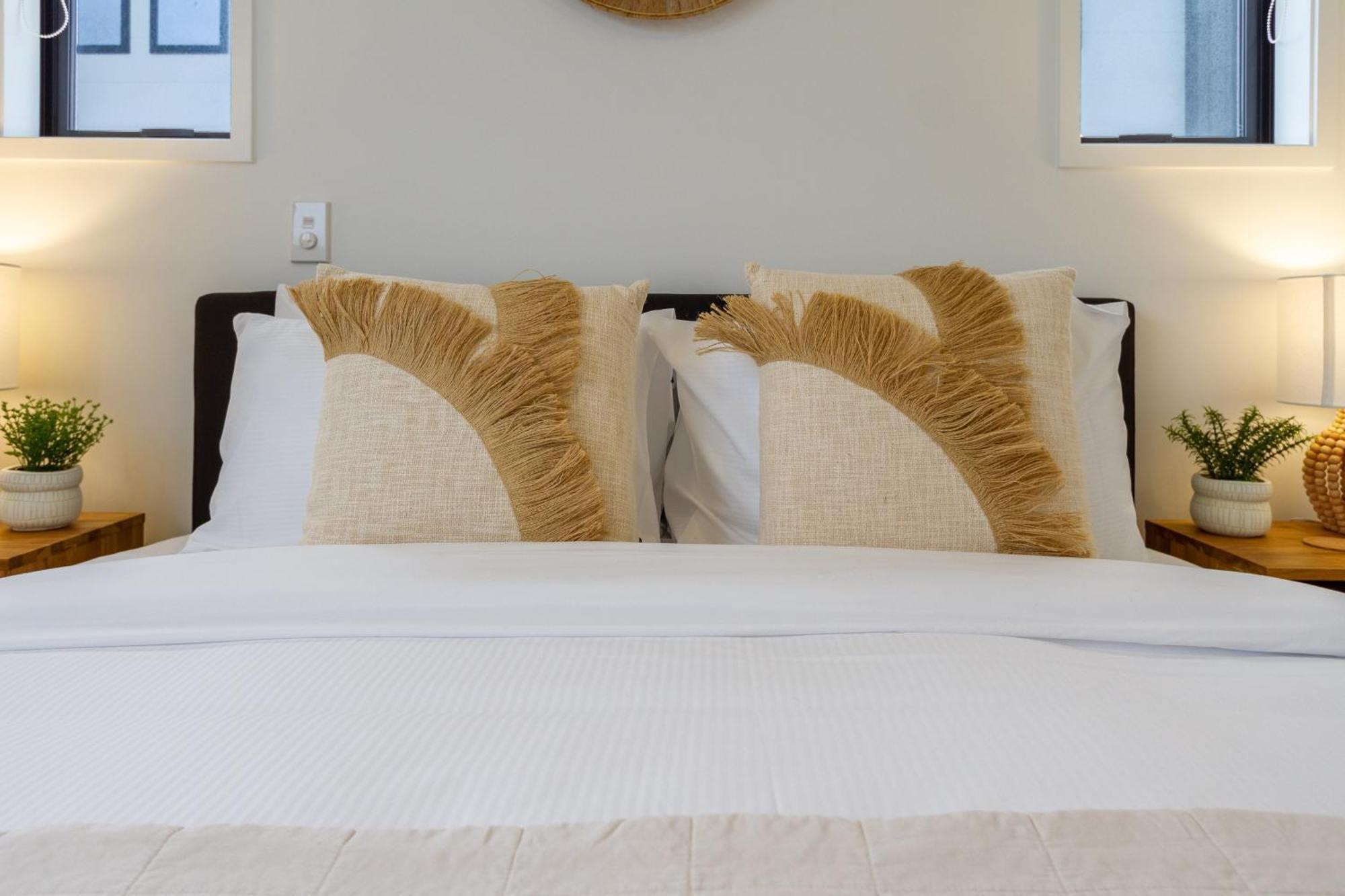 New Brighton Beach Explore - King Bed And Sofa Bed 基督城 外观 照片